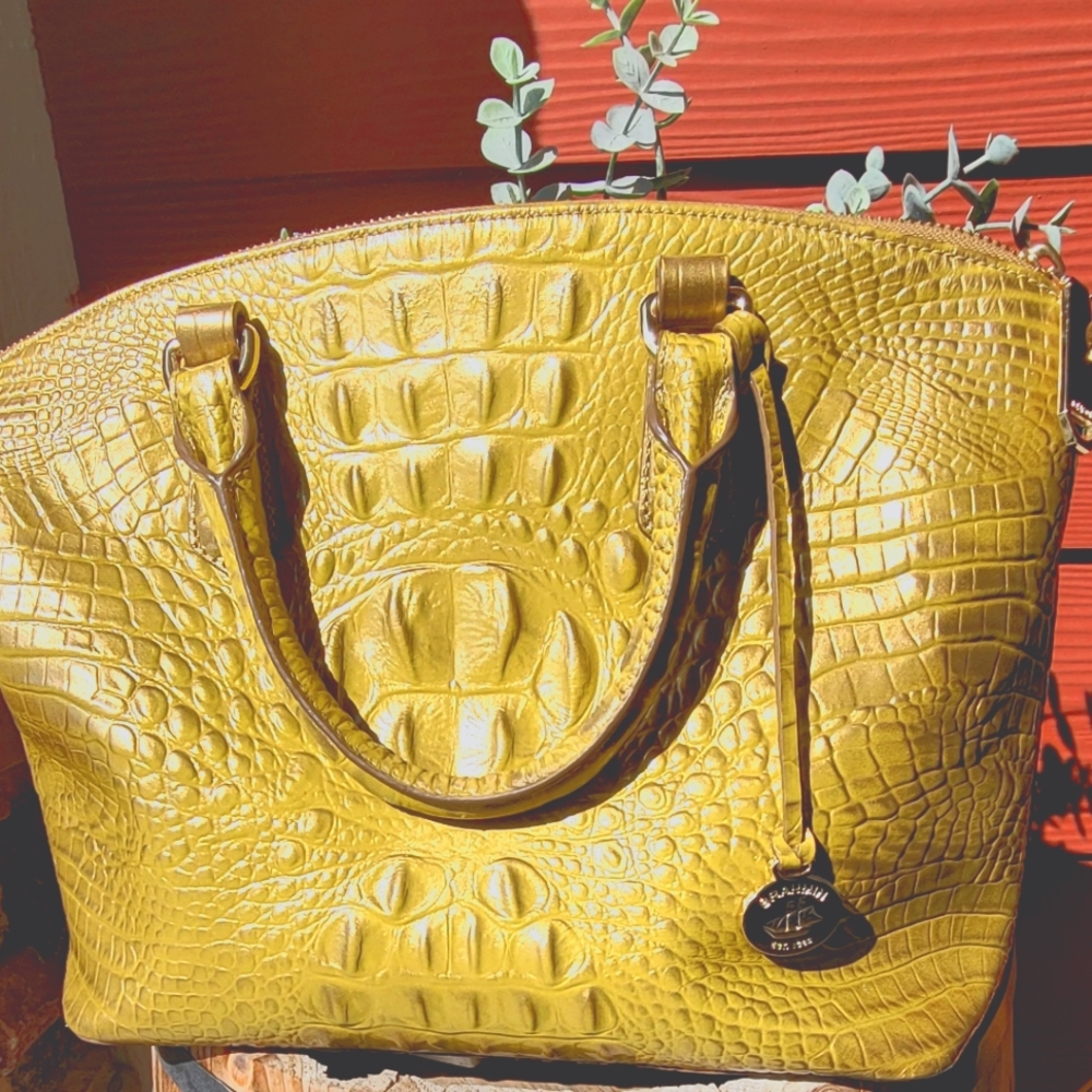 💛Duxbury Brahmin Satchel, beautiful color yellow with matching wallet